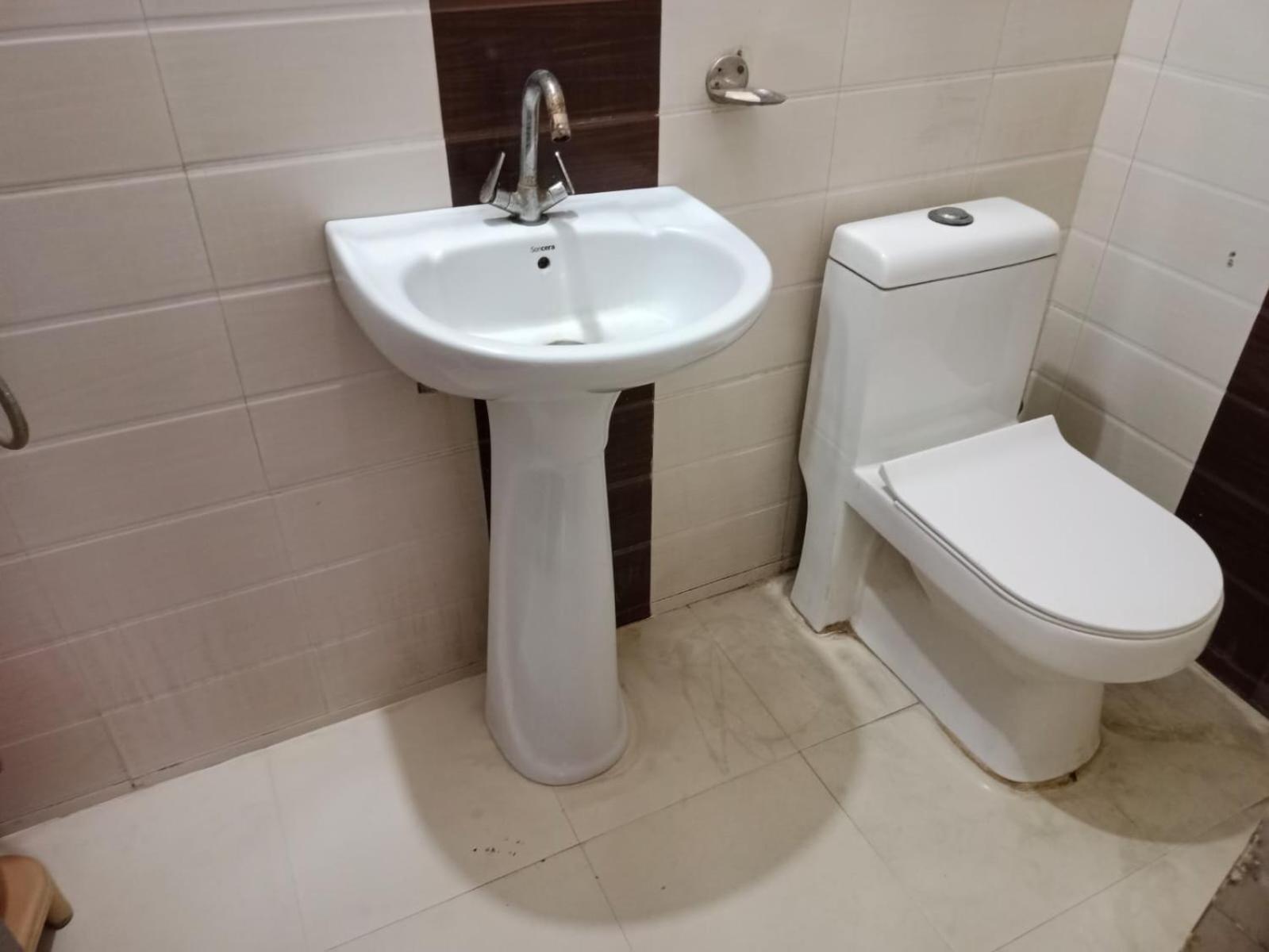Airport Hotel Pariksheet Inn Nowe Delhi Zewnętrze zdjęcie