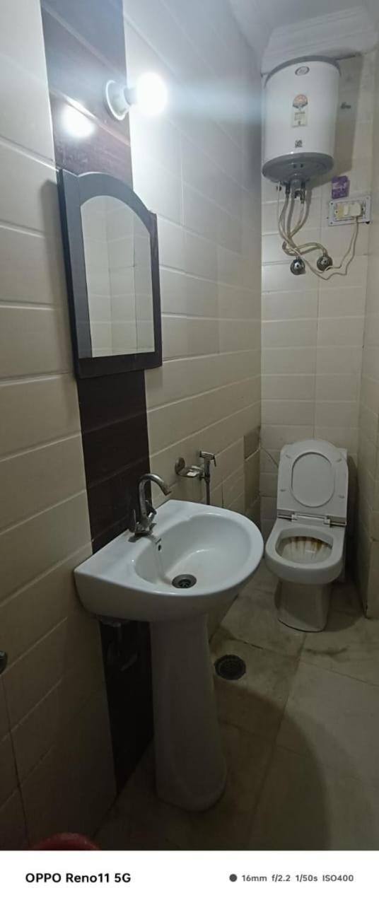 Airport Hotel Pariksheet Inn Nowe Delhi Zewnętrze zdjęcie
