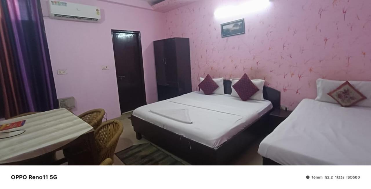 Airport Hotel Pariksheet Inn Nowe Delhi Zewnętrze zdjęcie