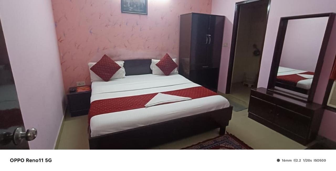 Airport Hotel Pariksheet Inn Nowe Delhi Zewnętrze zdjęcie