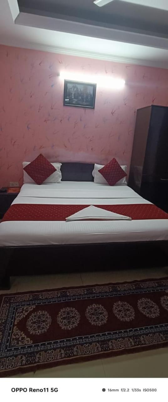 Airport Hotel Pariksheet Inn Nowe Delhi Zewnętrze zdjęcie